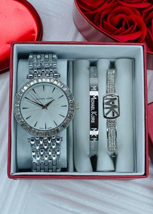 Подарочный набор часы, 2 браслета и коробка 20762191