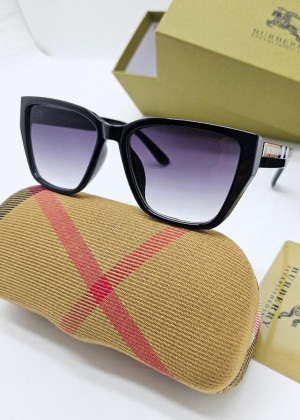 Набор солнцезащитные очки, коробка, чехол + салфетки #21169675