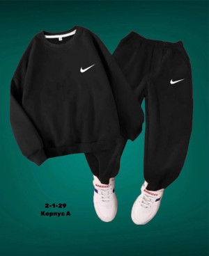 Спортивный костюм #22668098