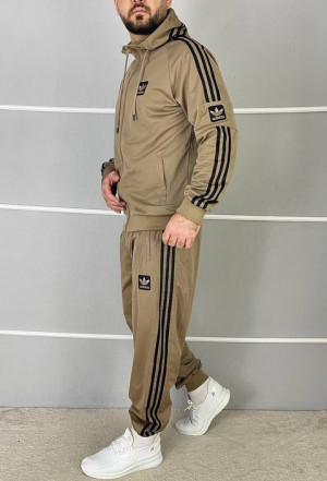 Спортивный костюм #22709282
