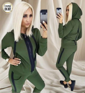 Спортивный костюм #22713597