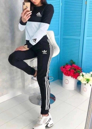 Спортивный костюм #22739367