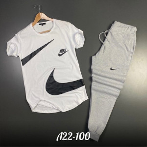Спортивный костюм #22754409
