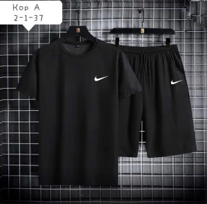 Спортивный костюм #22755634