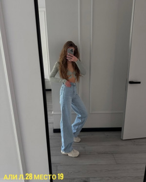 Джинсы #22758820