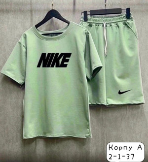 Спортивный костюм #22770410