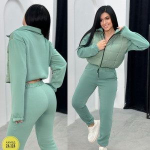 Спортивный костюм #22773083