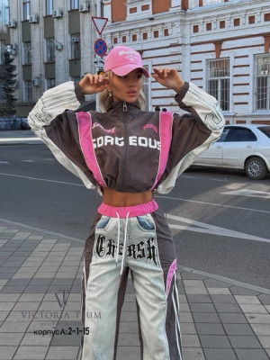 Спортивный костюм #22781741