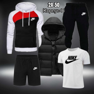 Спортивный костюм #22797314