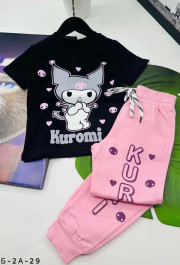 Костюм