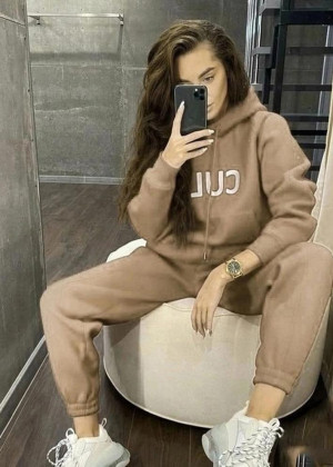 Спортивный костюм #22923358