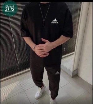 Спортивный костюм #22935640
