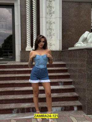 Джинсы #22935644