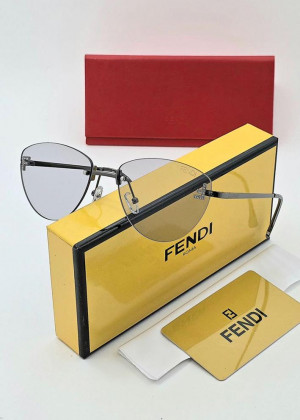 Женские солнцезащитные очки #22944774