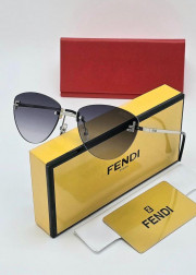 Женские солнцезащитные очки