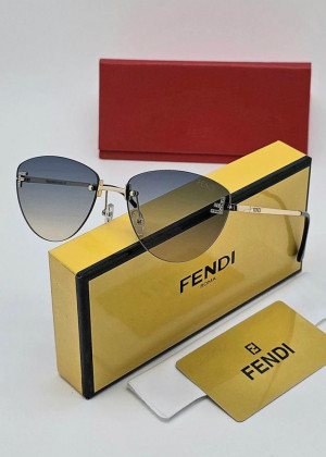 Женские солнцезащитные очки #22944778