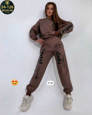 Костюм