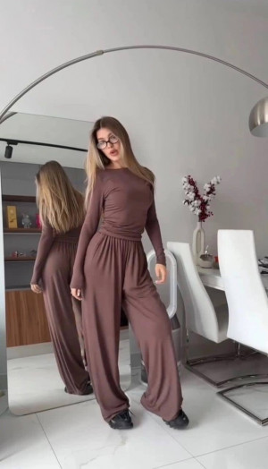 Спортивный костюм #22985207