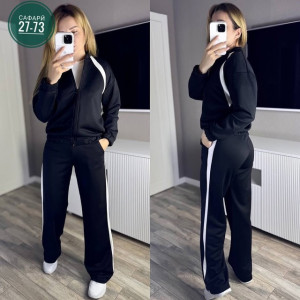 Спортивный костюм #22985584