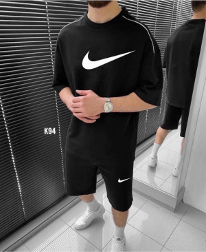 Спортивный костюм #22993694