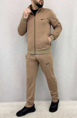 Спортивный костюм #22995626
