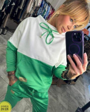 Спортивный костюм