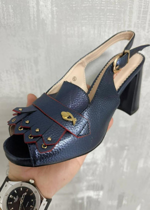 Босоножки на каблуке #23023100