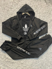 Спортивный костюм