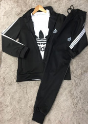 Спортивный костюм