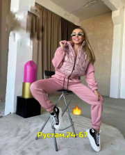 Спортивный костюм