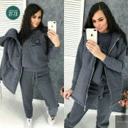 Спортивный костюм