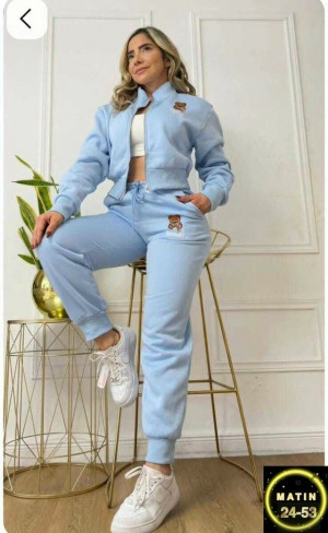 Спортивный костюм 23082820