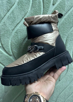 Ботинки #23083319