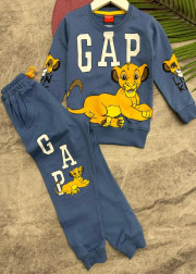 Спортивный костюм