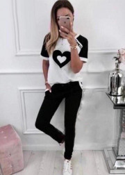 Спортивный костюм