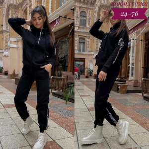 Спортивный костюм 23093684