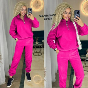 Спортивный костюм #23119943