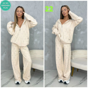 Спортивный костюм 23152378