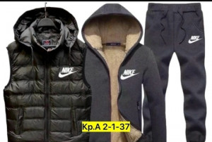 Спортивный костюм 23159235