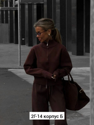 Спортивный костюм #23164217