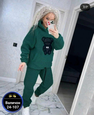 Спортивный костюм #23165045