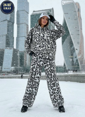 Спортивный костюм #23167035