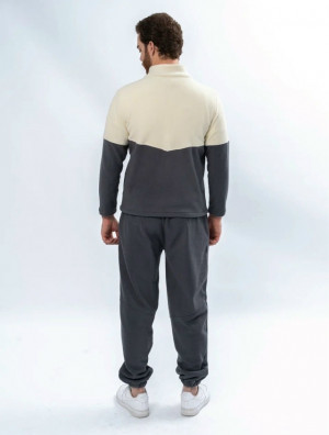 Спортивный костюм #23178805