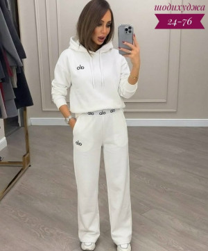 Спортивный костюм #23186729