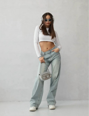 Джинсы #23188759