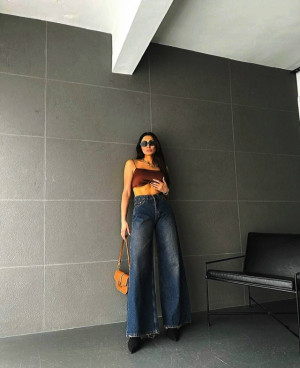 Джинсы #23209550