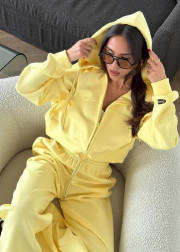 Спортивный костюм