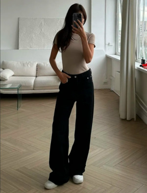 Джинсы #23228002