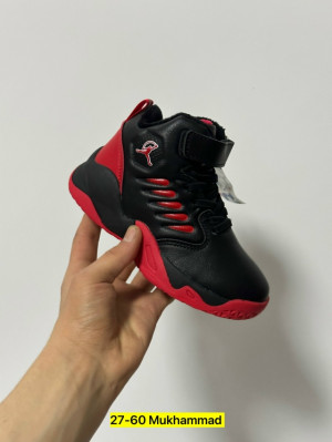 Кроссовки #23243740