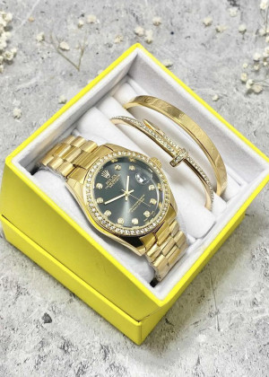 Подарочный набор для женщин часы, 2 браслета + коробка 23244953